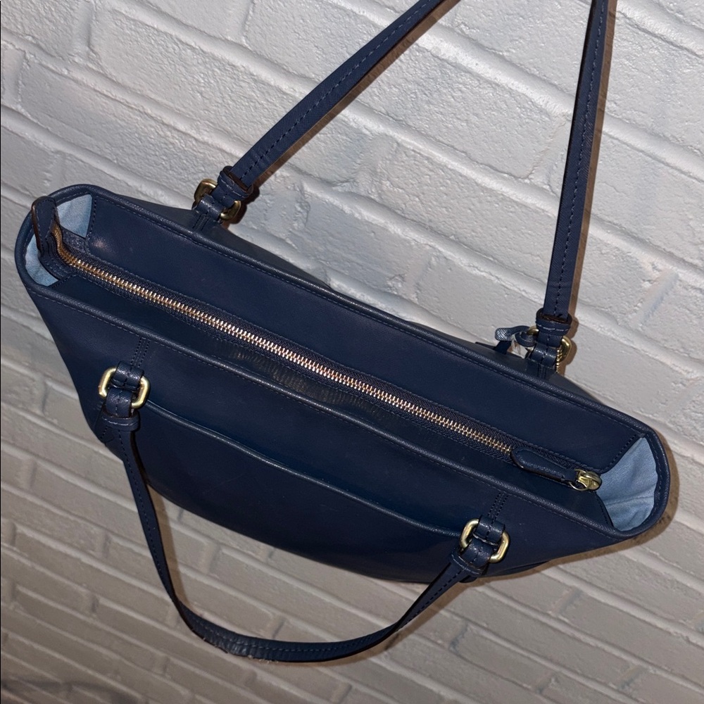 💙 Coach Peyton Leather Shoulder Bag/Purse in Dark Blue/Gold - Picture 11 of 16